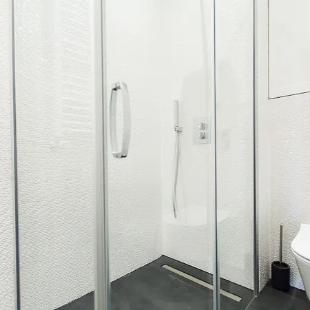 Homewell Maraton Gardens *