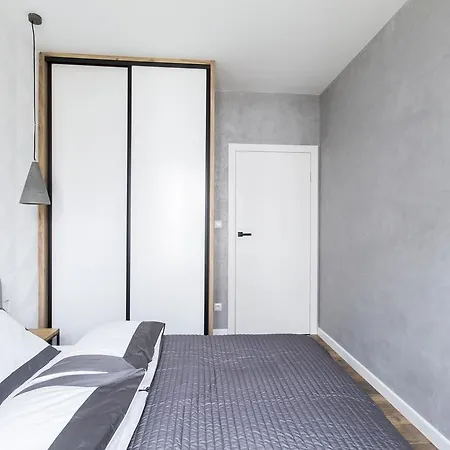 Apartment Homewell Maraton Gardens *