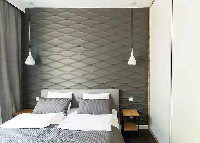 Апартаменти Homewell Maraton Gardens