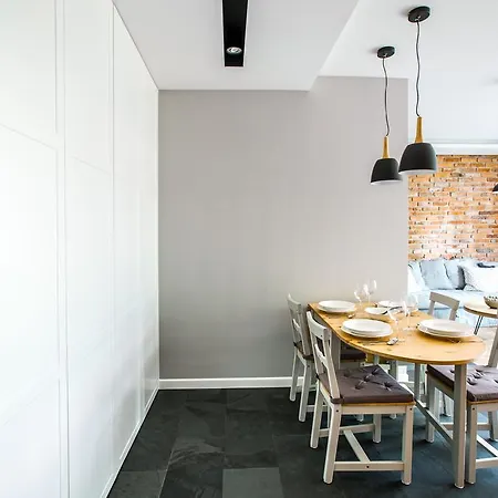 아파트 Homewell Maraton Gardens 포즈난