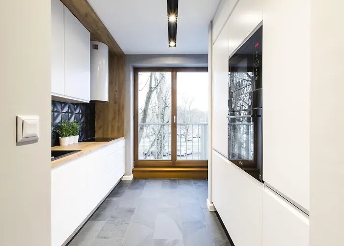 Homewell Maraton Gardens *