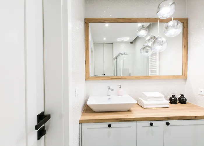 Homewell Maraton Gardens *